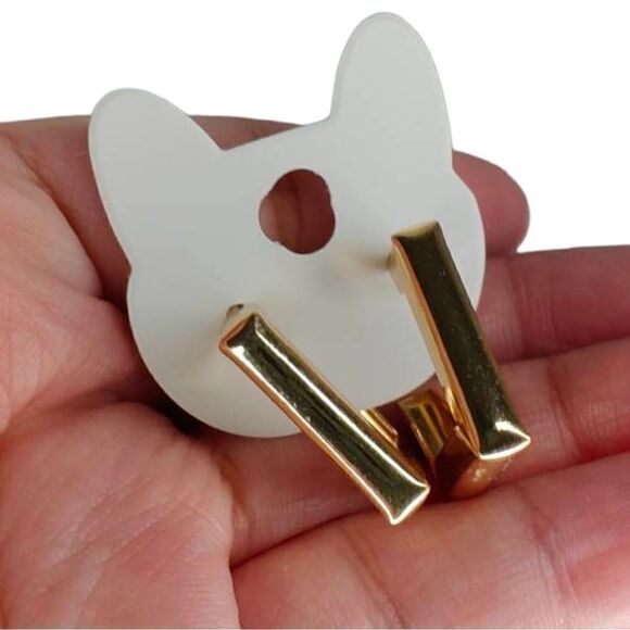 Gold Square Earrings - Picture 2 of 2